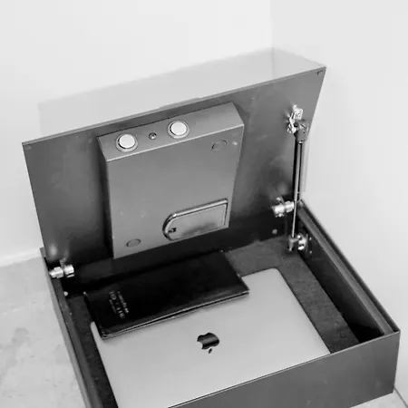 Tdr - Fabulous - 5 Stars Terrace - 4pax Old Town Apartment *