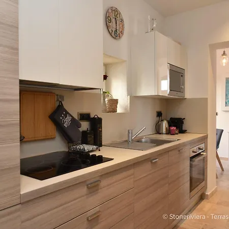 Tdr - Fabulous - 5 Stars Terrace - 4pax Old Town דירה *